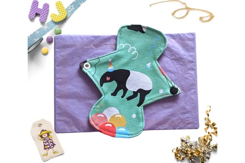 Buy  7 inch Cloth Pad Mint Tapirs now using this page